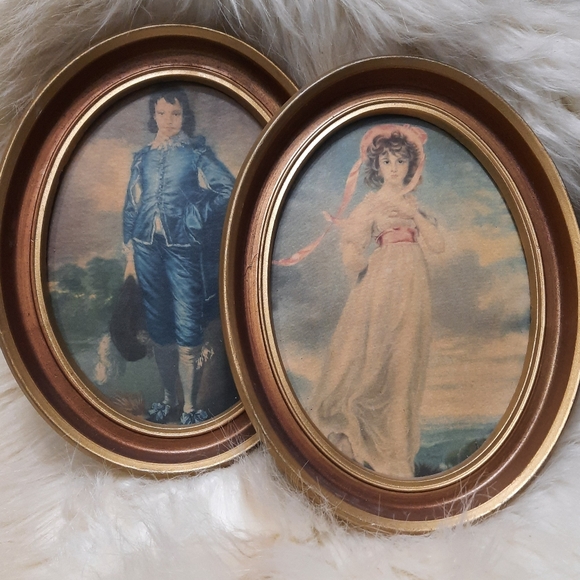 ~{Vintage}~ Victorian style print circle pictures. - Picture 2 of 6